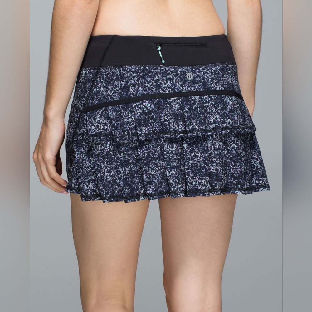 Lululemon Run: Pace Setter Skirt *4-way Stretch